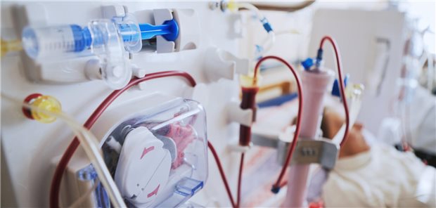 In praktisch allen Altersgruppen der Registeranalyse lebten Menschen mit seltenen Nierenerkrankungen und einer Dialyse deutlich länger als solche mit einer Nierenerkrankung aufgrund anderer Ursachen.