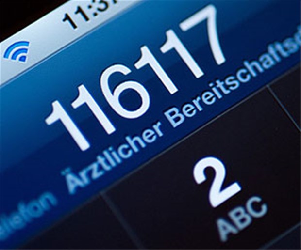 Hausarzt oder Notarzt: Leitstelle entscheidet In spätestens zwölf Monaten soll jeder Saarländer, der die "116 117" wählt, die Rettungsleitstelle erreichen.
