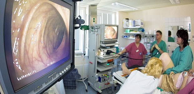 10-Jahres-Intervall nicht für jeden optimal In vielen gastroenterologischen Praxen sind Endoskopien heute eine Standarduntersuchung.