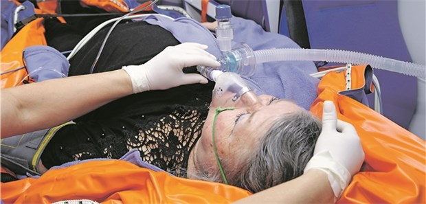 Herzinfarkt: Das Ende der routinemäßigen Sauerstoffgabe Infarkt-Verdacht: Auch ohne Hypoxie gehört Sauerstoff bisher zum Standard bei Erstversorgung.