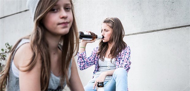 Komatrinken und neue Drogen machen Sorgen Insgesamt ist der Konsum illegaler Drogen unter den 15- bis 16-Jährigen nach wie vor hoch.