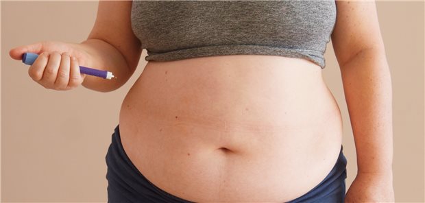 Insulin-Injektion um den Blutzucker zu senken.