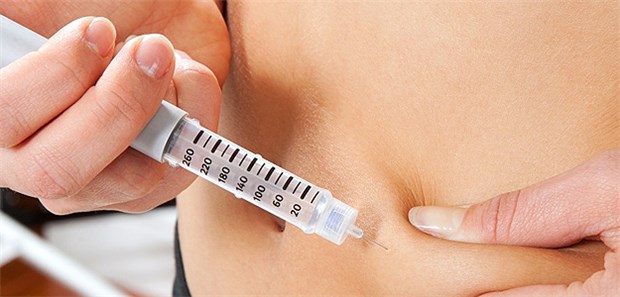 Mit der Insulinspritze das Körpergewicht manipulieren Insulinspritze: Wer sie absichtlich unterdosiert oder Injektionen weglässt, bewirkt eine Hyperglykämie, was zur Ausschwemmung von Glukose führt.