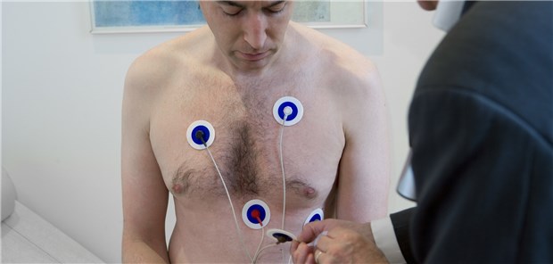 Intensives Holter-Monitoring erhöhte die frühe VHF-Detektionsrate. Doch führt das zur Abnahme von Schlaganfall-Rezidiven?