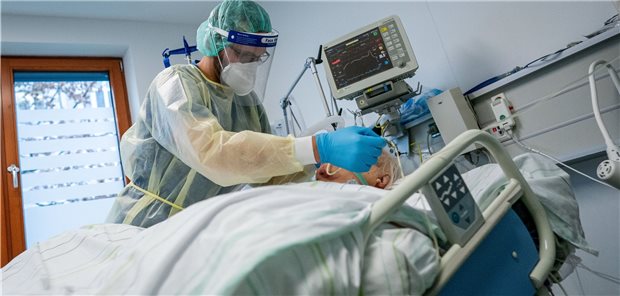 Litsch: „Viele Krankenhäuser tricksen weiter und rechnen doppelt ab“ Intensivstation: Von den Pflegebudgets erfasst werden sollen überwiegend die patientennahen Tätigkeiten.