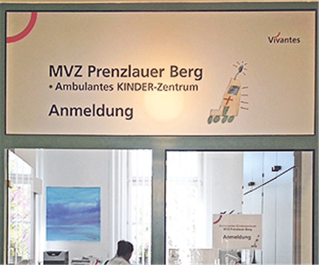 MVZ setzt Maßstäbe in der pädiatrischen Versorgung Interdisziplinäre pädiatrische Komplettversorgung: Die Anmeldung des MVZ Prenzlauer Berg. Betreiber ist das Berliner Klinikunternehmen Vivantes.