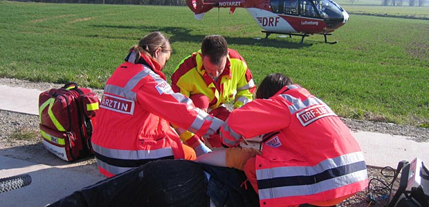 Junge Notärzte geizen mit Fentanyl Ist Analgesie nötig - und wenn ja, in welchem Umfang? Das muss im Notfall rasch entschieden werden.