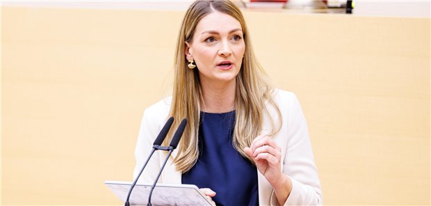 Ist beim „Safety Camp“ am 28. Januar in Augsburg eine der Rednerinnen: Judith Gerlach (CSU), Gesundheits- und Pflegeministerin von Bayern.