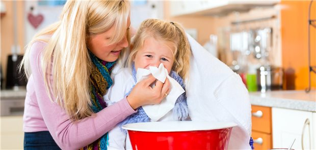 Kind krank: Krankengeld meist Sache der Mütter Ist das Kind erkältet, bleibt in den meisten Fällen die Mutter zuhause.