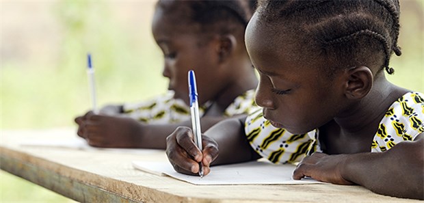 UN-Bildungsziel könnte fehlschlagen Ist es reine Glückssache, ob ein Kind Schulbildung erhält? Das UN-Ziel "Bildung für alle" droht zu scheitern.