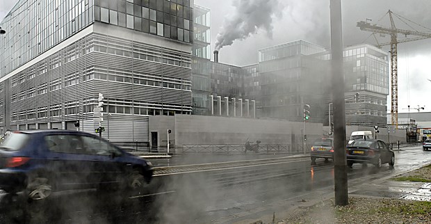 Demenz aus dem Auspuff Je höher die Schadstoffbelastung in der Luft, desto höher war in zwei Studien das Risiko für Schlaganfall und Demenz.