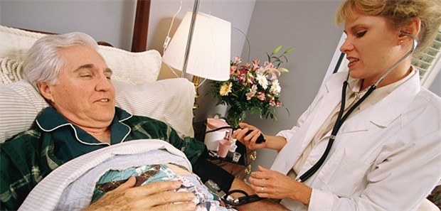 Je nach Uhrzeit können Ärzte Besuche im Heim unterschiedlich abrechnen.