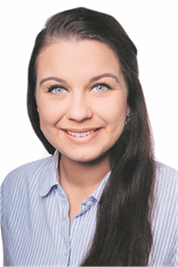 Wie Physician Assistants im Job ankommen Jeanette Wischniowski, Absolventin des Physician Assistant-Studiengangs an der Carl Remigius Medical School.