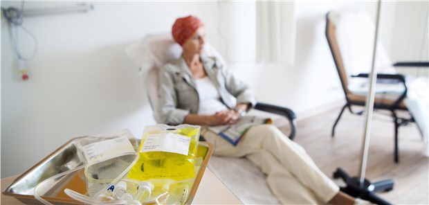 Jede Chemo weniger ist für Krebskranke ein Gewinn. (Symbolbild mit Fotomodell)