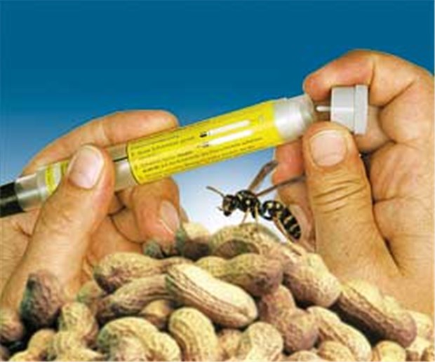Training mit Allergie-Notfall-Sets tut not Jede dritte schwere Anaphylaxie ereignet sich zu Hause.