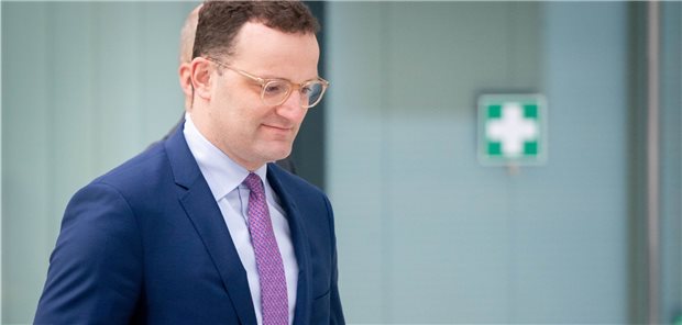 Coup gegen Corona – Mehr Macht für Spahn Jens Spahn (CDU) will, dass Gesundheitsminister künftig im Sinne einer schnellen Krisenreaktion weitgehend per Verordnung regieren dürfen.