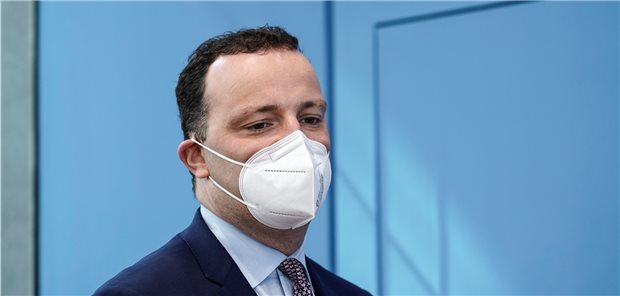 Neuer Wirbel um Corona-Masken Jens Spahn – jetzt sind es wieder Fragen zu Corona-Masken, die zu beantworten sind.