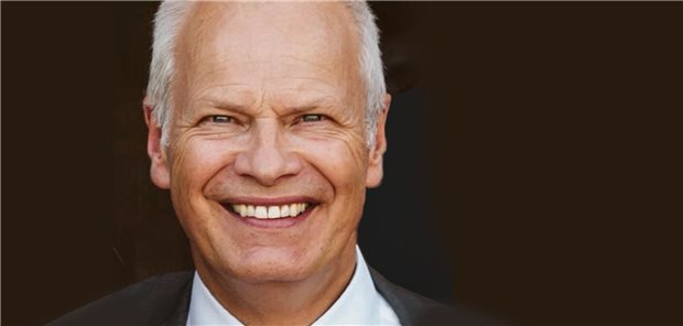 Wie Hausarzt Berling auf Social Media für die Demokratie kämpft Jörg Berling