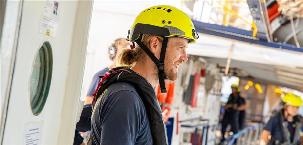 Die letzten Übungen vor dem Einsatz im Mittelmeer – und Pläne für einen MANV Jörg Schmid an Bord der Humanity 1.