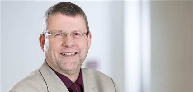 Jörn Wessel ist wieder Vorsitzender der Krankenhausgesellschaft Jörn Wessel ist ab Januar wieder erster Vorsitzender der Hamburgischen Krankenhausgesellschaft (HKG).