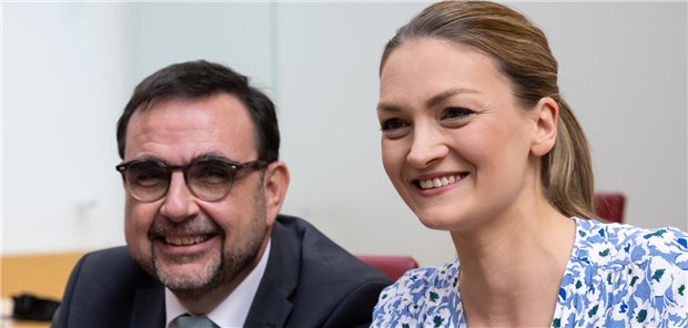 Judith Gerlach wird neue Gesundheitsministerin in Bayern Judith Gerlach übernimmt das Gesundheitsressort von CSU-Parteikollege Klaus Holetschek.
