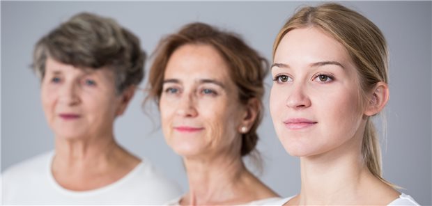 Jungen Brustkrebspatientinnen wird häufiger eine Chemotherapie verabreicht als älteren, erfasste nun eine deutsche Studie.