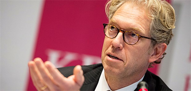 Sachlichkeit statt Giftpfeilen KBV-Chef Dr. Andreas Gassen hält von einem öffentlichkeitswirksamen Schlagabtausch nichts.