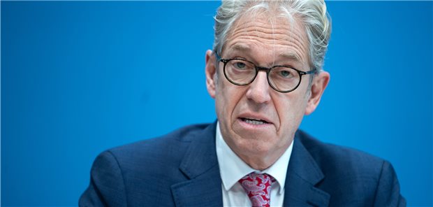 KBV über Corona-Herbst: „Brauchen Plan und keine düsteren Prophezeiungen“ KBV-Chef Dr. Andreas Gassen rüffelt Bundesgesundheitsminister Lauterbach für dessen Aussage über eine mögliche Corona-„Killervariante“.