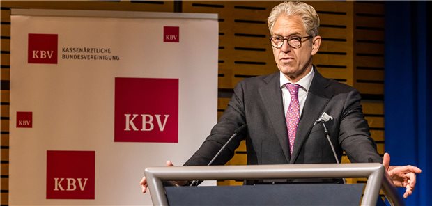 KBV-Chef Dr. Andreas Gassen sieht aktuell aus Sicht der ambulanten Versorgung wenig Positives in der Gesundheitspolitik. Das sagte er bei der KBV-Vertreterversammlung am Montag in Essen.