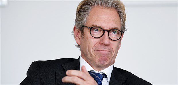 Mehr Sprechzeit - mehr Geld! KBV-Chef Dr. Andreas Gassen steht Spahns neuer Idee, verpflichtende offene Sprechstunden einzuführen, skeptisch gegenüber.