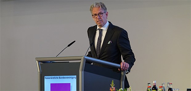 KBV-Chef will das Ende der Budgetierung KBV-Vorstandsvorsitzender Dr. Andreas Gassen beim Deutschen Ärztetag in Erfurt.