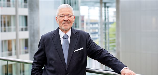 KVNo-Chef Dr. Frank Bergmann ärgert sich darüber, dass Politik und Krankenkassen die Niedergelassenen mit ihren wirtschaftlichen Problemen allein lassen.
