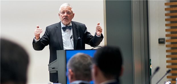 KVNo-Vorstandsvorsitzender Dr. Frank Bergmann (Archivbild) fordert mit den Delegierten seiner KV eine frühzeitige Einbindung der Vertragsärzte bei der Entscheidung über die Zukunft von Klinikstandorten. 