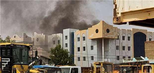 Ärzte ohne Grenzen: Zentral-Darfur ist „humanitäre Wüste“ Kämpfe zwischen der sudanesischen Armee und der RSF-Miliz in der Stadt Al Fasher in Dafur.