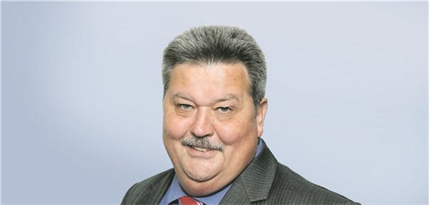 Wahl von KV-Vorstand Scherer muss wiederholt werden Kam von Bremen nach Berlin: der Jurist Günter Scherer.