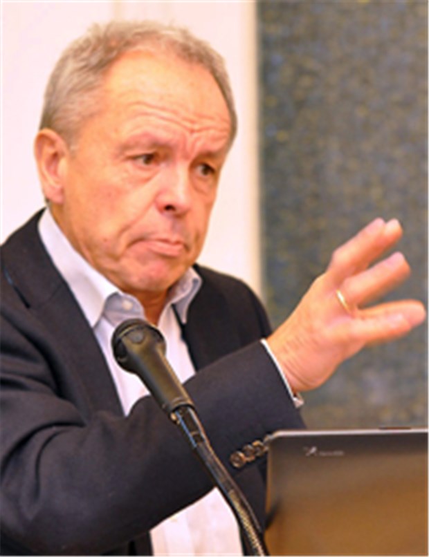 Kammer-Chef Bartmann kandidiert zum letzten Mal Kammerpräsident Dr. Frank-Joseph Bartmann strebt eine vierte Amtszeit an. Die Wahl ist am 14. August.