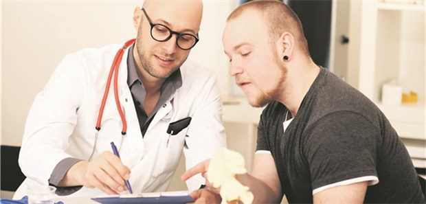 Reden ist für Therapien Gold – oft leider nur auf dem Papier Kann der Patient den Ausführungen des Arztes wirklich folgen? Oftmals ist dies nicht der Fall – eine Quelle möglicher Fehler.
