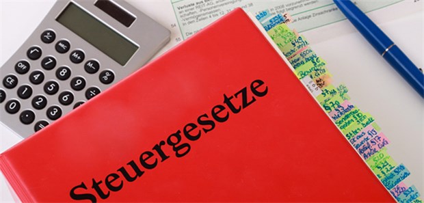 So kann die Erstausbildung abgesetzt werden Kann die Erstausbildung als Werbungskosten abgesetzt werden? Darüber sollen die verfassungsrichter entscheiden.