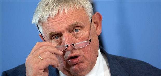 „Bei diesen Inzidenzzahlen ist Karneval nicht vorstellbar“ Karl-Josef Laumann (CDU), Gesundheitsminister von Nordrhein-Westfalen, informiert am Mittwoch über den aktuellen Stand der Coronavirus-Testungen in Nordrhein-Westfalen.