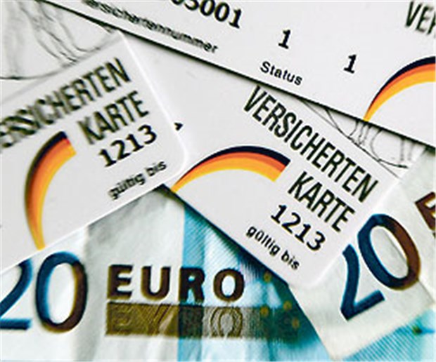 Kassen haben eigene Pläne für ihre Milliarden Kassen sehen sich mit hartnäckigen Forderungen der Politik konfrontiert.