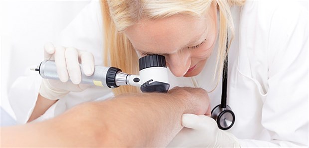 Kassenpatienten ab 35 alle zwei Jahre auf Hautkrebs untersuchen lassen.