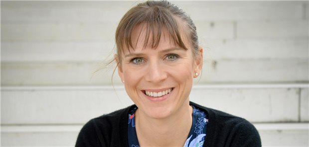 Kieferorthopädin Becker wechselt von Düsseldorf an die Spree Kathrin Becker leitet seit Oktober Abteilung Kieferorthopädie und Orthodontie im CharitéCentrum für Zahn-, Mund- und Kieferheilkunde.