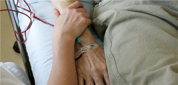 Nach dem BVerfG-Urteil zur Sterbehilfe: Die normative Kraft des Faktischen wirkt Kein Run auf die Sterbehelfer in Deutschland, aber die Zahl der Fälle wächst langsam auf.