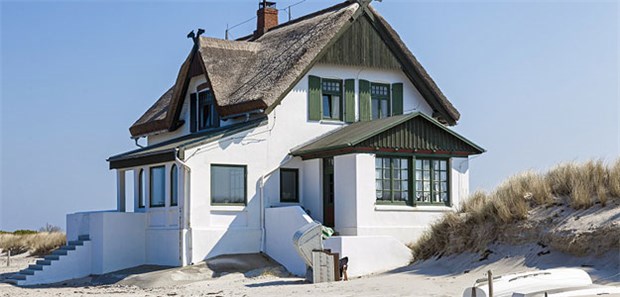 An der Ostsee stänkern Kommunen Kein Zweifel: Bei dieser Immobilie in Heiligenhafen handelt es sich eindeutig um ein Ferienhaus.