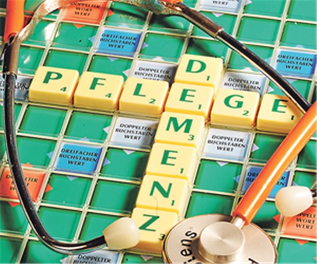 Demenz wird das Pflege-Thema Kein leichtes Spiel. Demenzen fordern Wissenschaft und Politik.