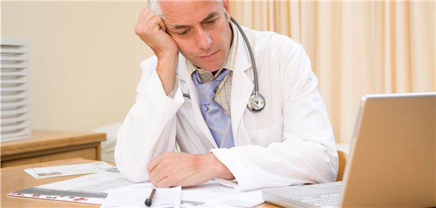 Digitale Brücke zwischen ÖGD und Hausärzten braucht stabiles Fundament Keine Info vom Gesundheitsamt über den nächsten Patienten erhalten? Hier könnte der sinnvolle Einsatz der Digitalisierung helfen, hieß es beim Digitalgipfel Gesundheit in Hannover.