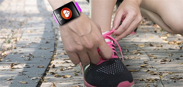 Immer mehr Kleidung sammelt Vitaldaten Keine Zukunftsmusik: Sensoren im Laufschuh schicken Daten an die Smartwatch oder -phone.