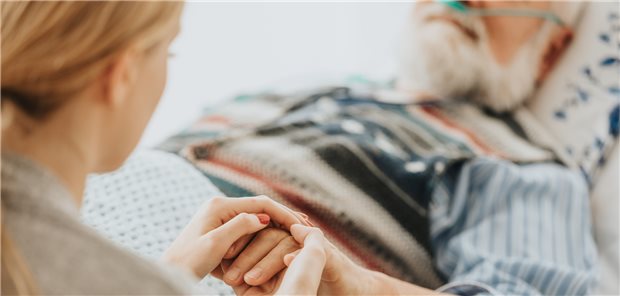 Keiner der beiden vorliegenden Gesetzentwürfe zur Neuregelung der Sterbehilfe fand im Bundestag jüngst eine Mehrheit. 