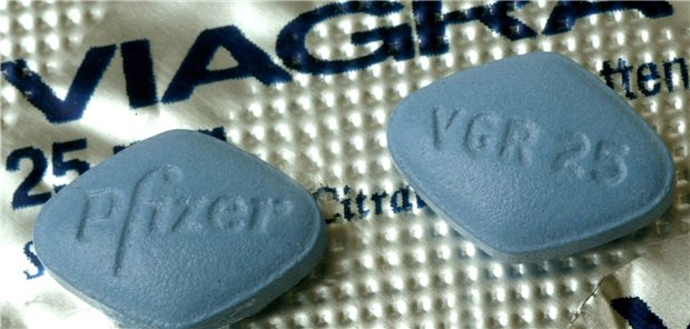 Kennt irgendwie jeder: Die blaue Pille, das Original von Pfizer.