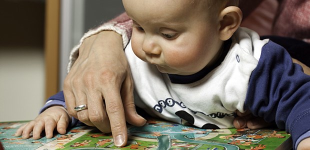 Wie Problemfamilien geholfen werden kann Kinder aus problematischen sozialen Verhältnissen müssen früh gefördert werden.